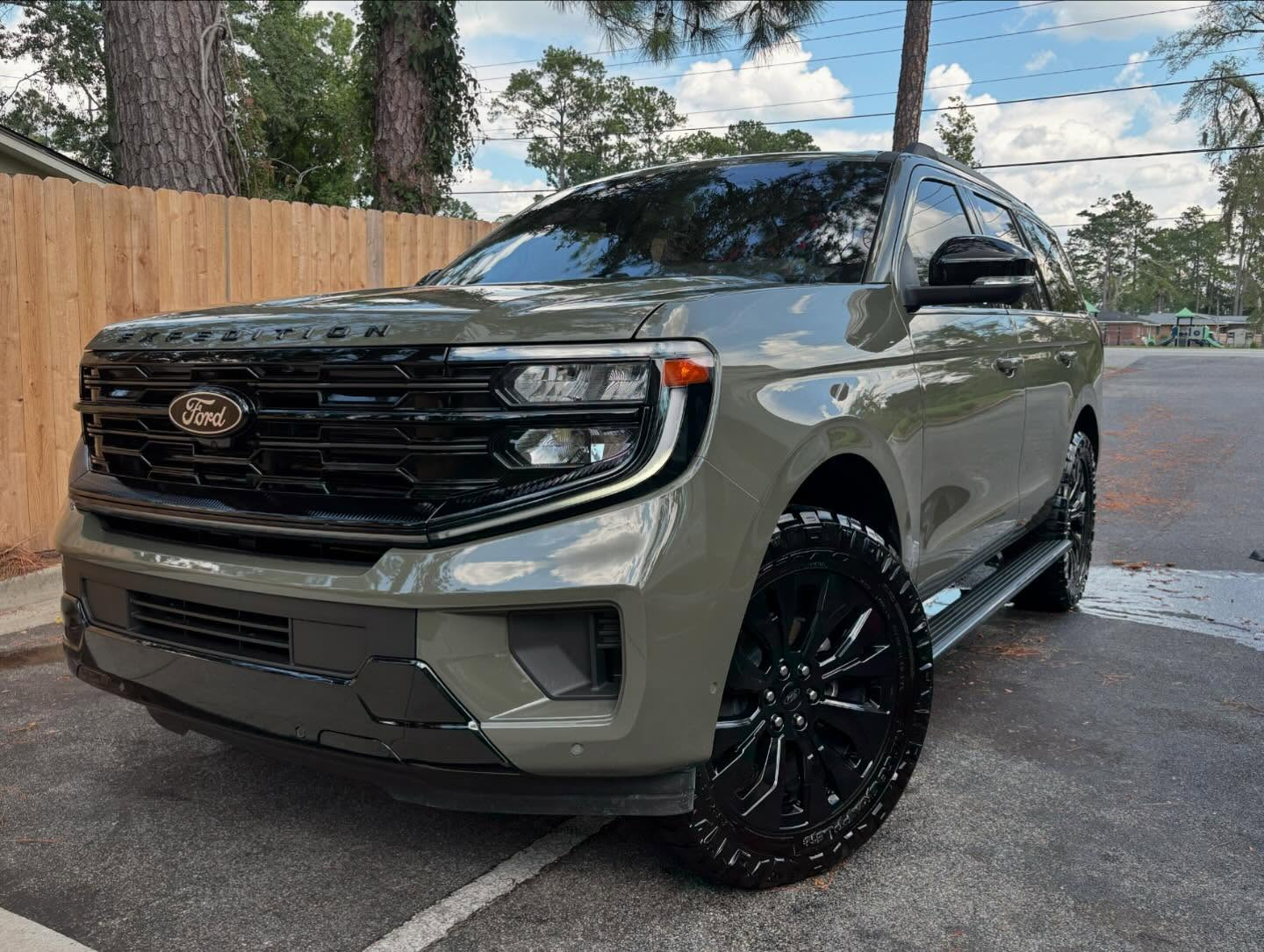 Detailed Ford Expedition